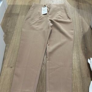 Zara women’s pants! Size M: brand new! Excellent condition color beige!